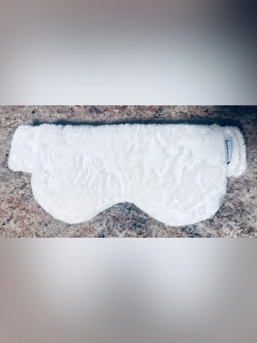 Brookstone Hot & Cold Compress Eye Mask